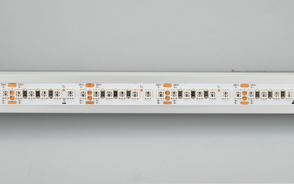 028256-line.jpg