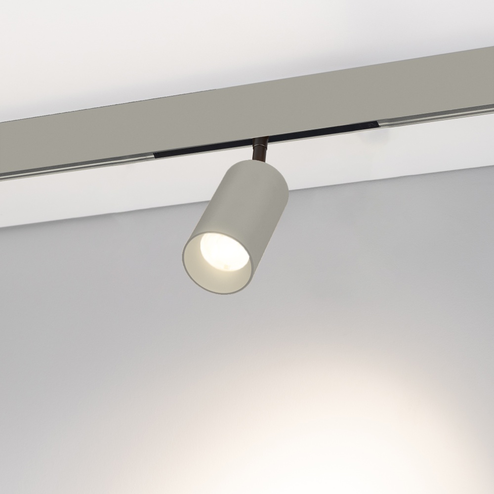 COLOR0-SPOT2000-7044.jpg