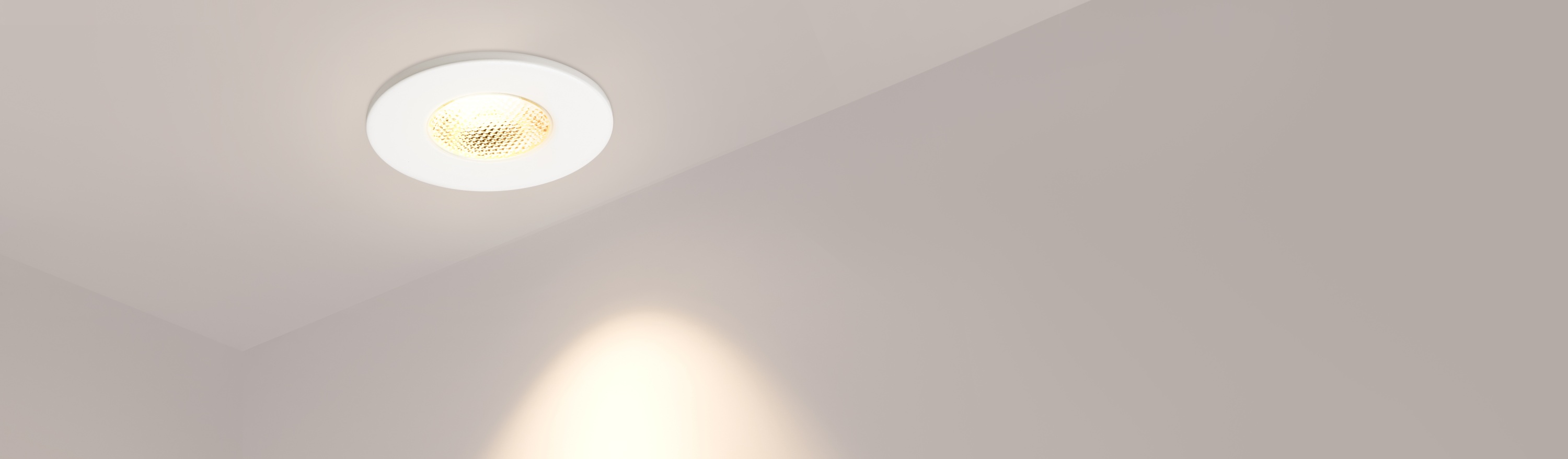 017463-3_LTM-R35WH_TOP2048.jpg