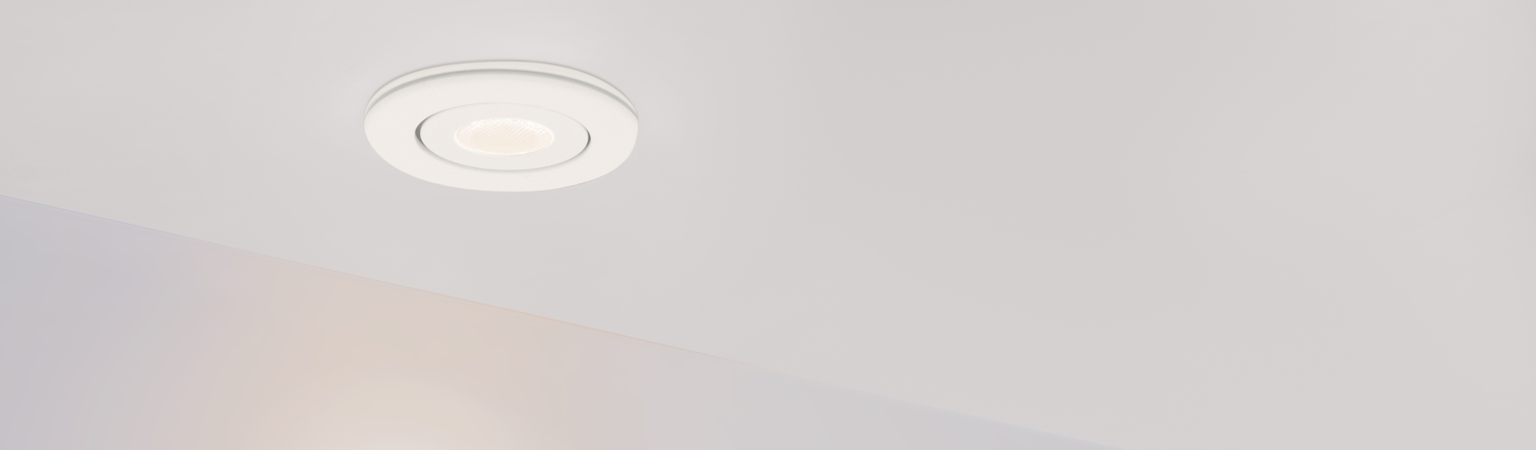 LTM-R52WH_3W_30deg_TOP2048.jpg