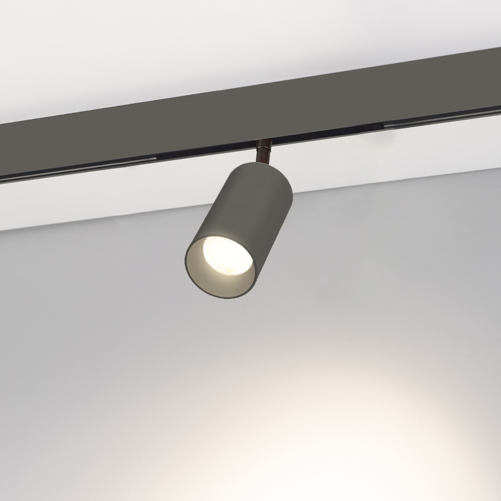 COLOR0-SPOT2000-7039.jpg